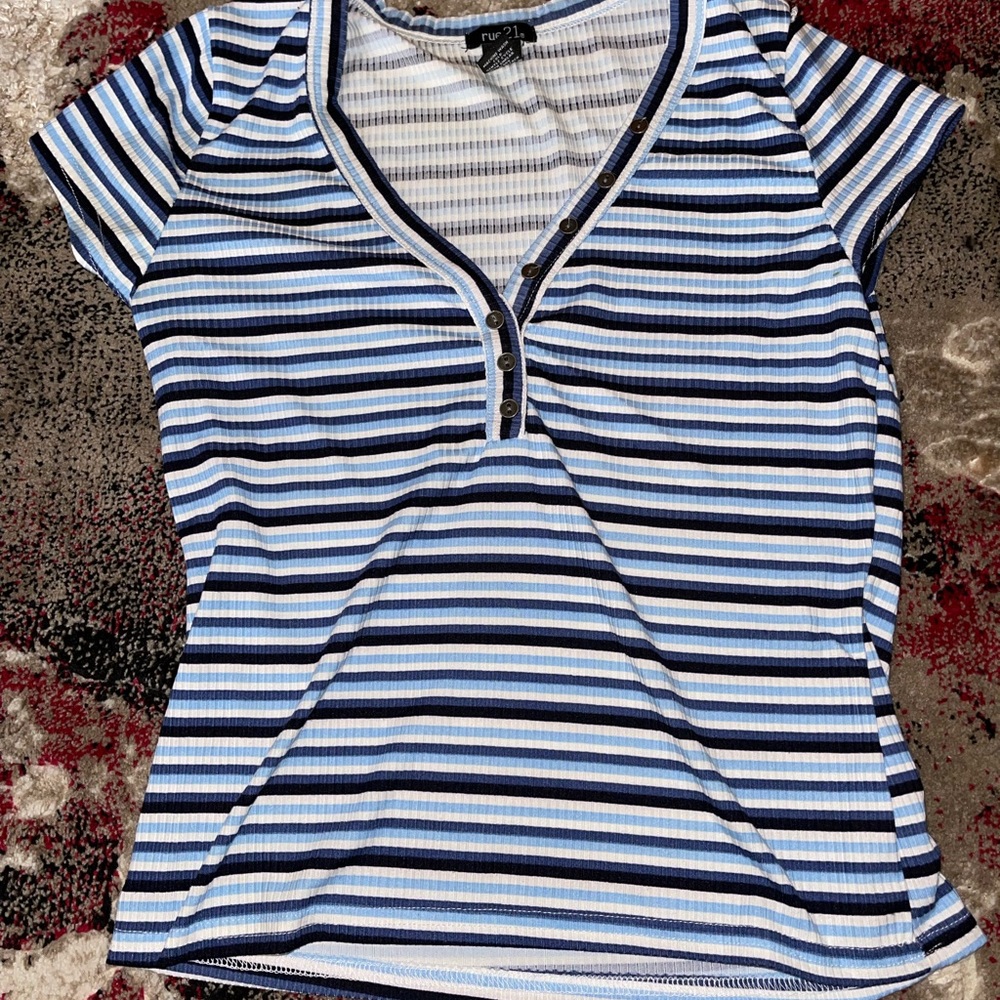 rue 21 blue and white and navy striped crop top v neck